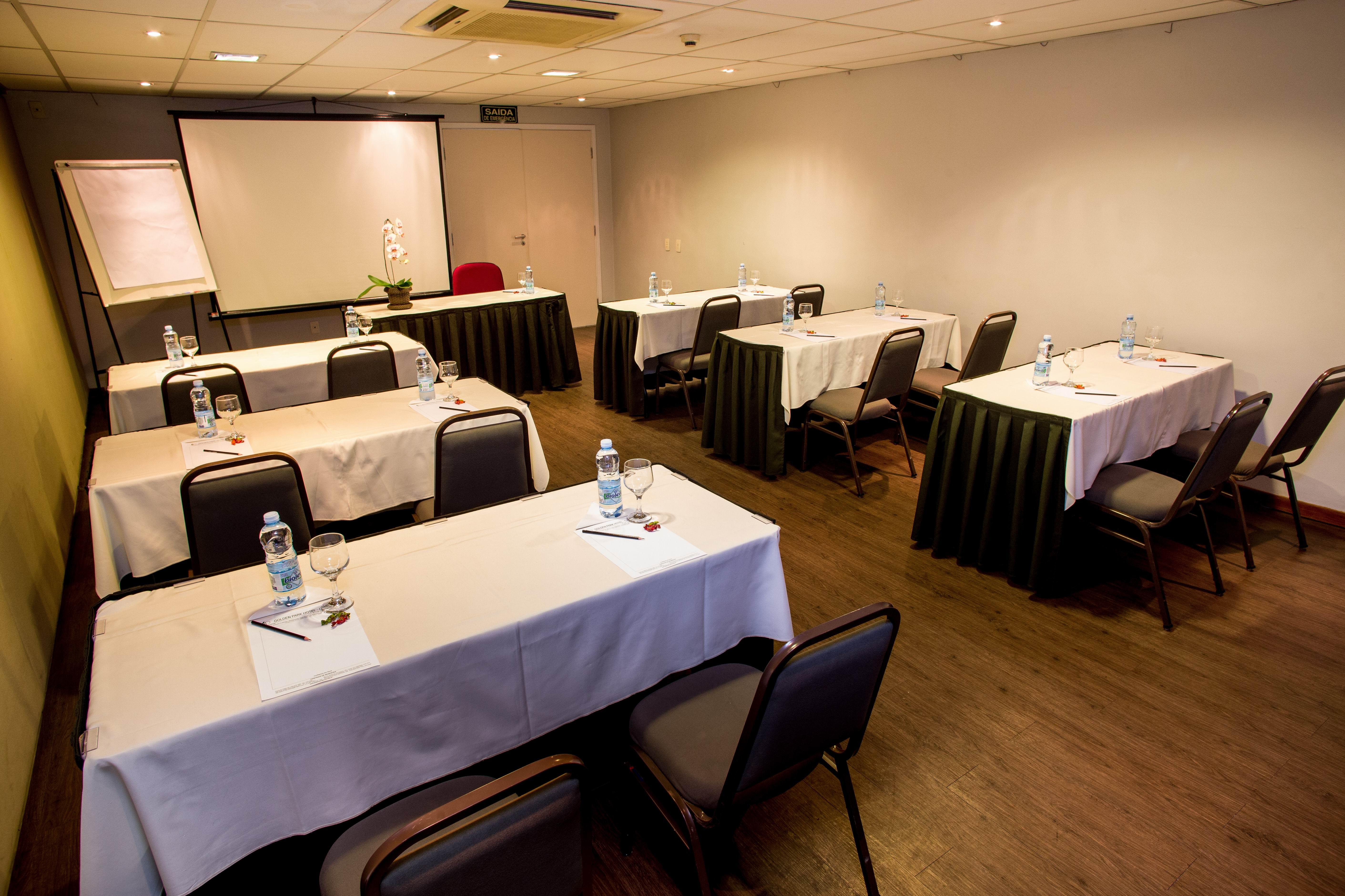 Hotel Golden Park Campinas Viracopos By Nacional Inn Exterior photo